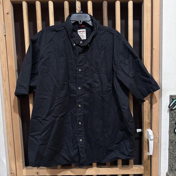 Wrangler Authentics Shirt Mens 2XL Black Short Sleeve Button Up Chest Pocket - Picture 1 of 6